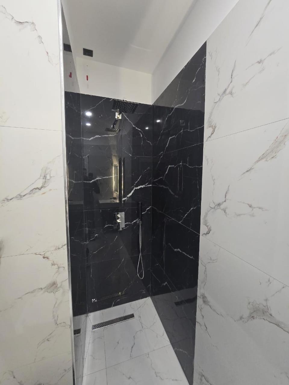 Elite Inn Vlore Bagian luar foto