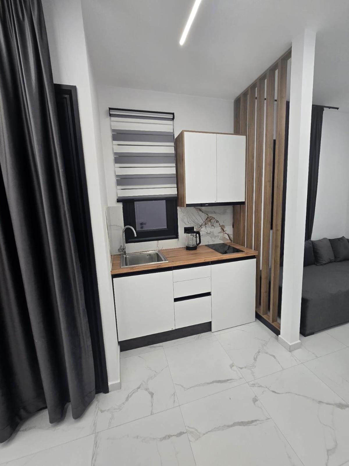 Elite Inn Vlore Bagian luar foto